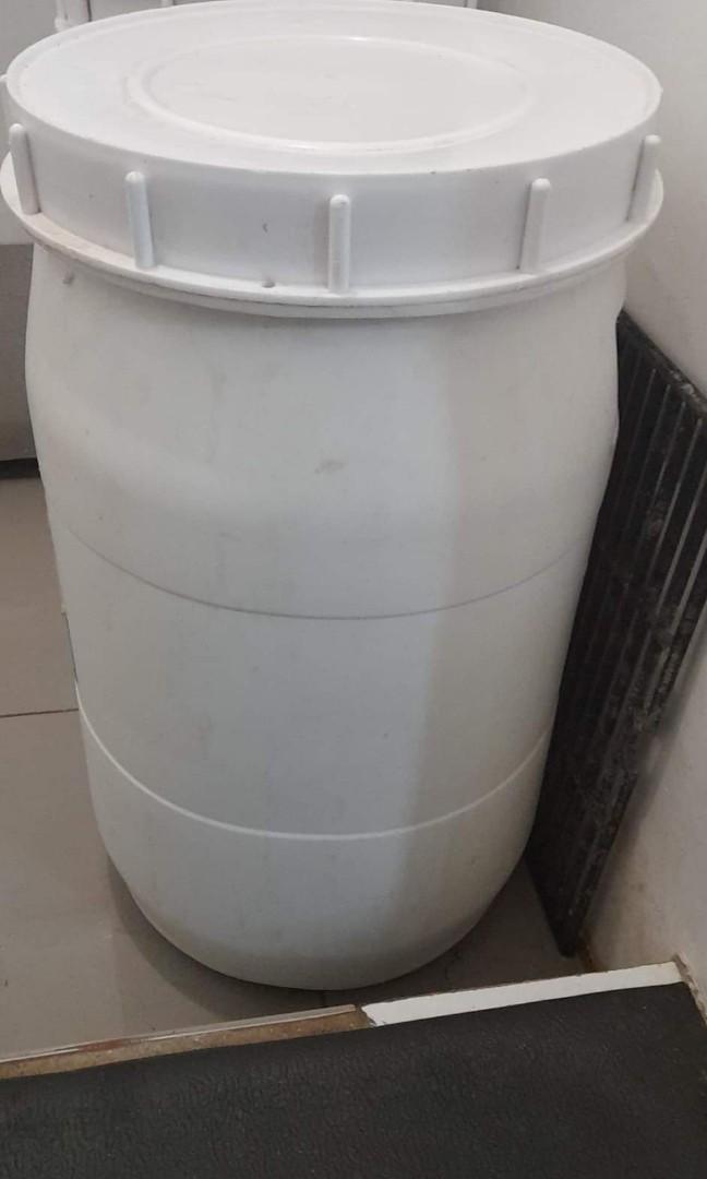 Water container/ drum with cover, Everything Else, Others on Carousell