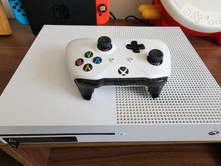 Xbox One S 365gb