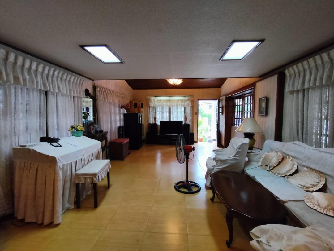 4 Bedroom 2 Storey Home For Sale in Alabang 400 Muntinlupa, Property