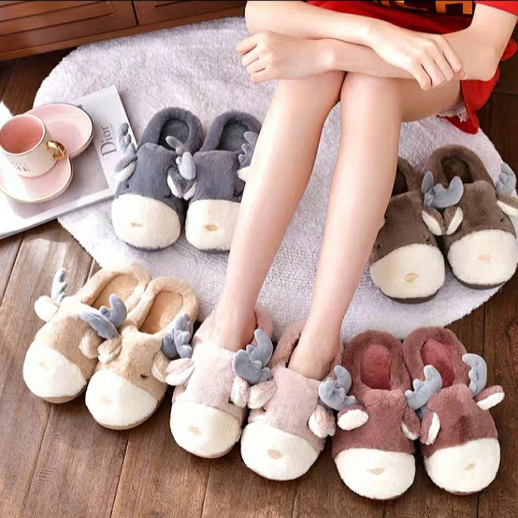 Warm slippers for new arrivals elderly