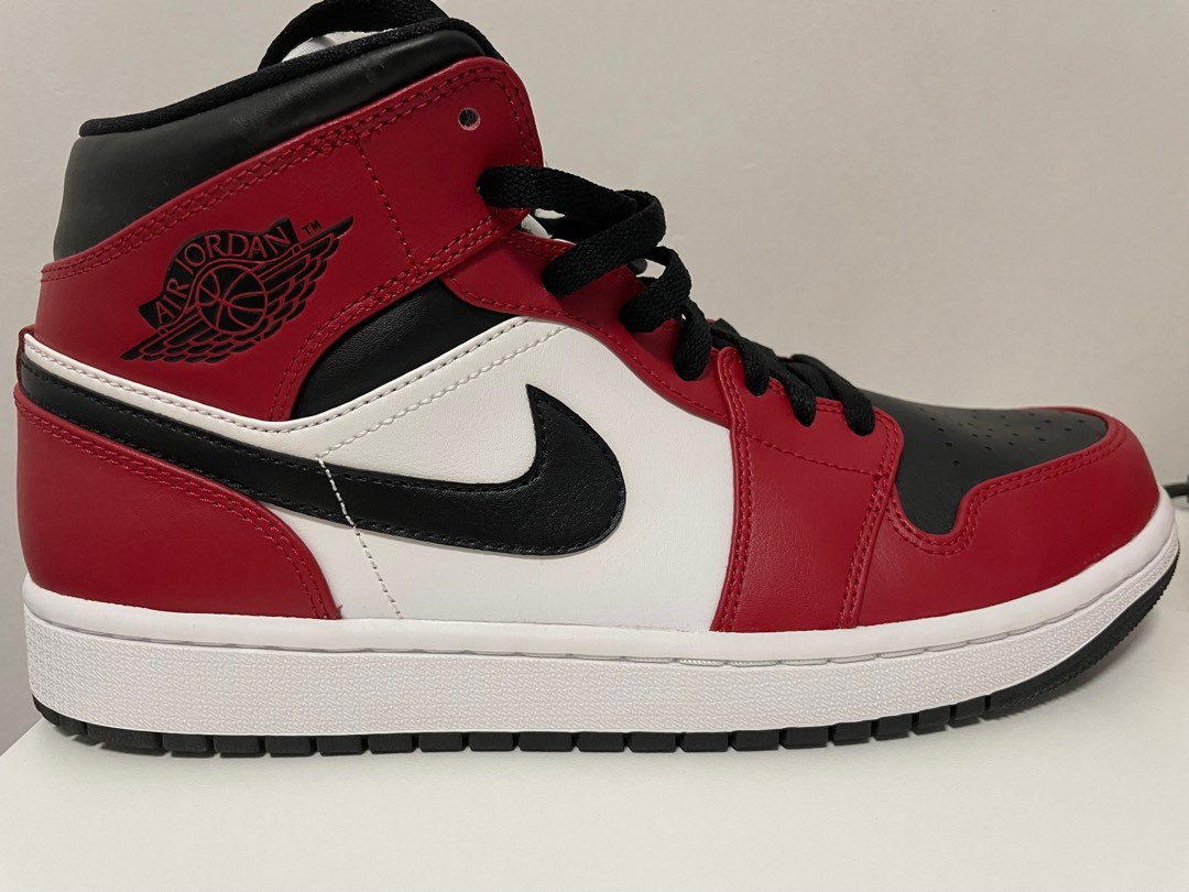 jordan 1 chicago black toe high