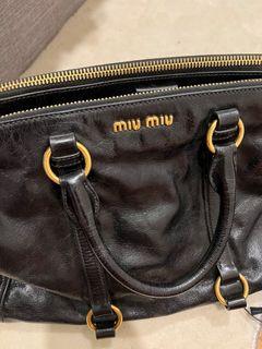 Qoo10 - MIUMIU 5BB010 VITELLO SHINE LEATHER BAG _MUSHROOM : Bag