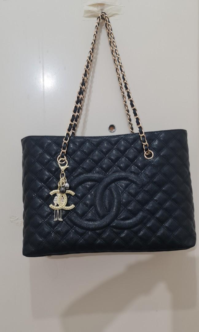 Chanel classic 2024 tote bag