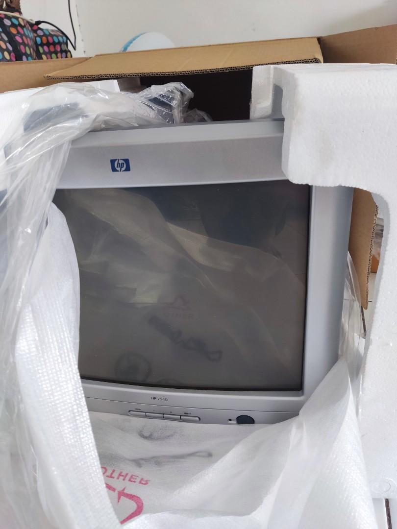 desktop crt monitor, hp s7540, new, 17 inch., Computers & Tech