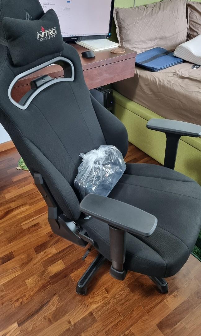 E250 gaming chair on sale review