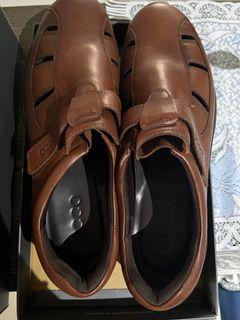 Ecco Sandal. Brand new 