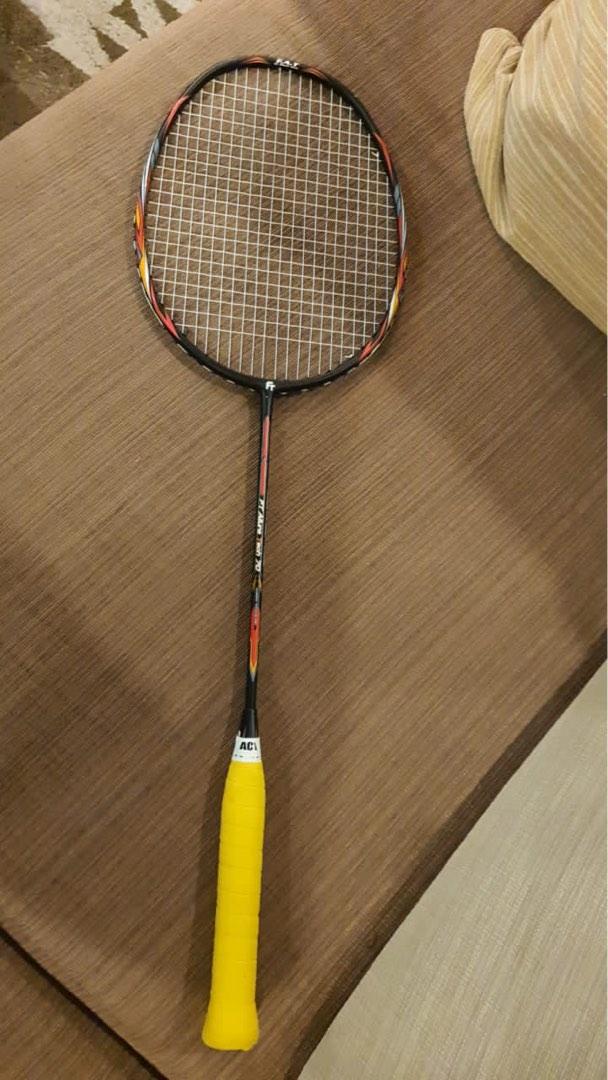 Felet Racket (Category: Racket & Ball Sports) located in Kuala Lumpur. Submitted by amy_lfc (Listing ID 1189495457, Image 1). Description: * Retail price @ RM289 * Meet up @ MBSJ .