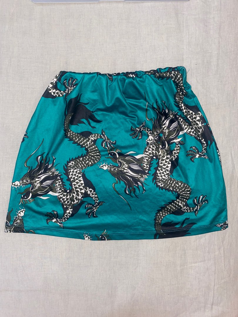 SHORT SHIRRED SKIRT HEART OF A DRAGON