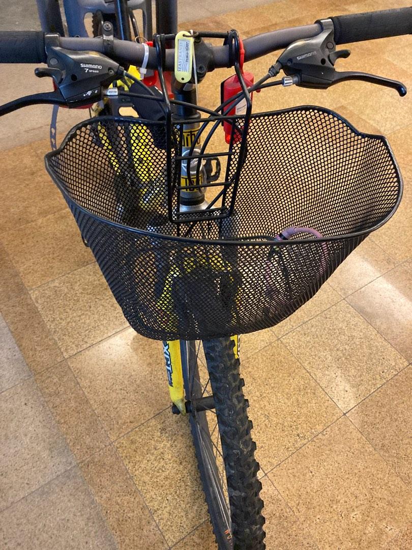 Giant boulder mountain bike, Sports Equipment, Bicycles & Parts