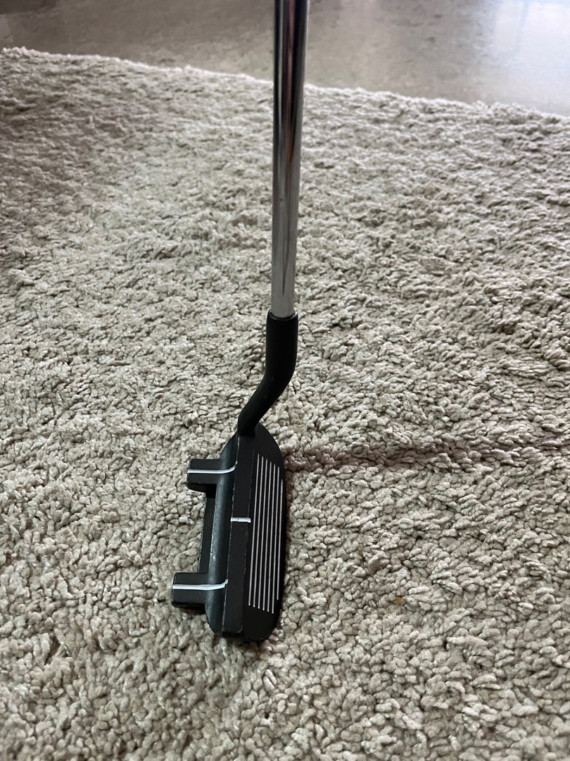 Golf clipper, Sports Equipment, Sports & Games, Golf on Carousell