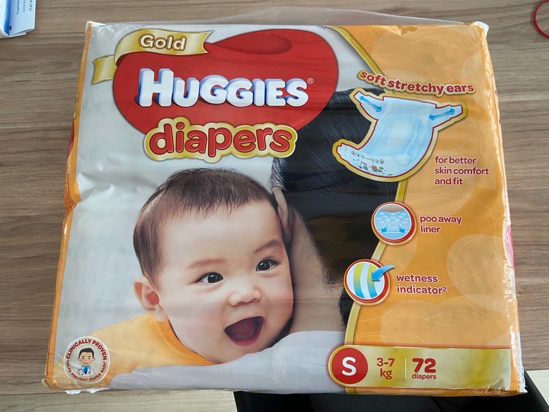 Huggies Gold Diapers (S size), Babies & Kids, Bathing & Changing