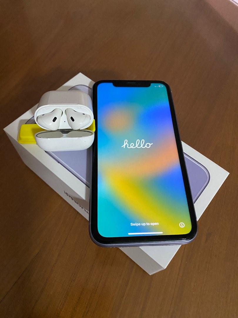 iPhone 11 256GB Purple with AirPods