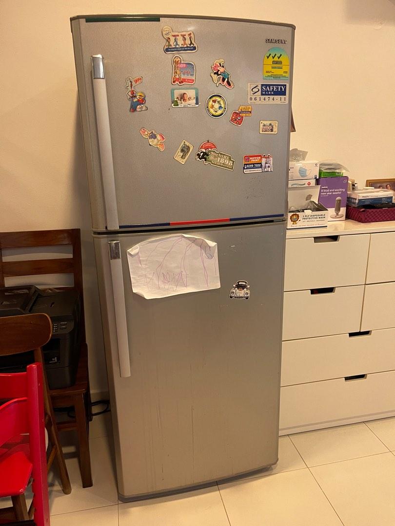 KOVAN PICK UP Samsung fridge, TV & Home Appliances, Kitchen