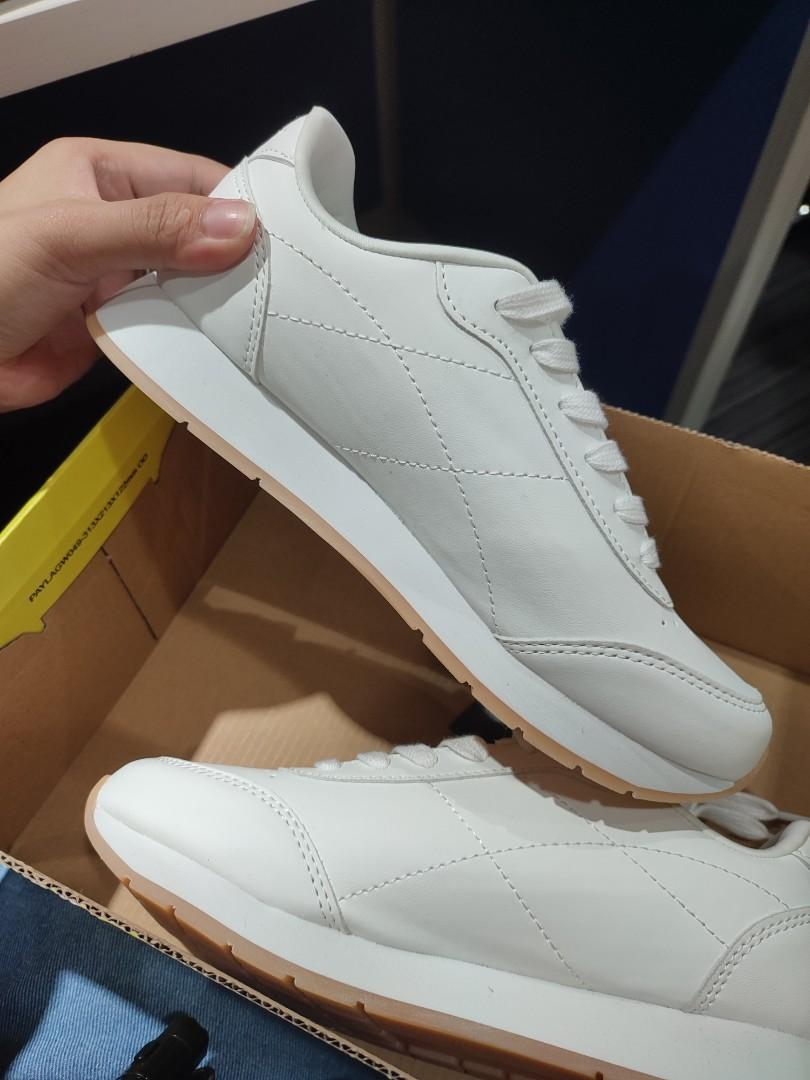 La gear shoes price store