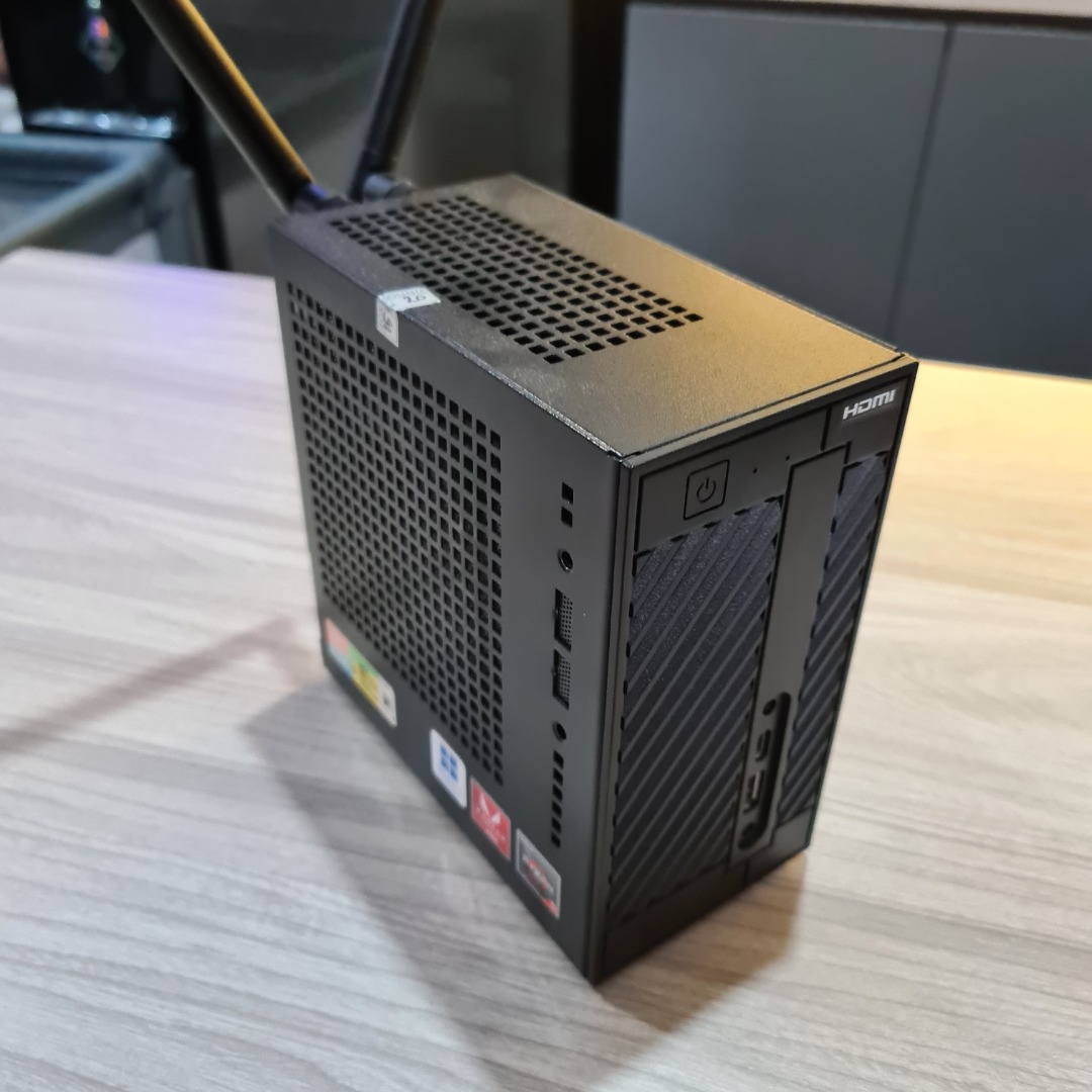 ASRock DeskMini A300 Ryzen5 3400G Win11 - ミニPC