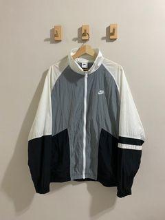 『二手』NIKE復古薄外套 XL