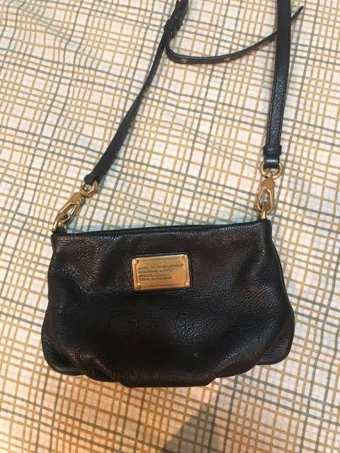 Marc jacobs black sling bag hot sale