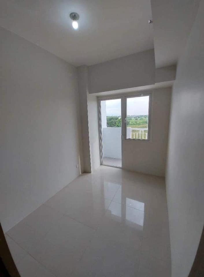 Paranaque Condominium Unit at SMDC Field Residences 28sqm P2.8 Million