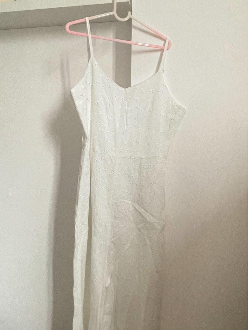 Playdress Eyelet White Jumpsuit (Category: Jumpsuits) located in Singapore. Submitted by chersthings (Listing ID 1189375205, Image 2). Description: Almost like new, worn only a few times Size S but fits a UK 6.