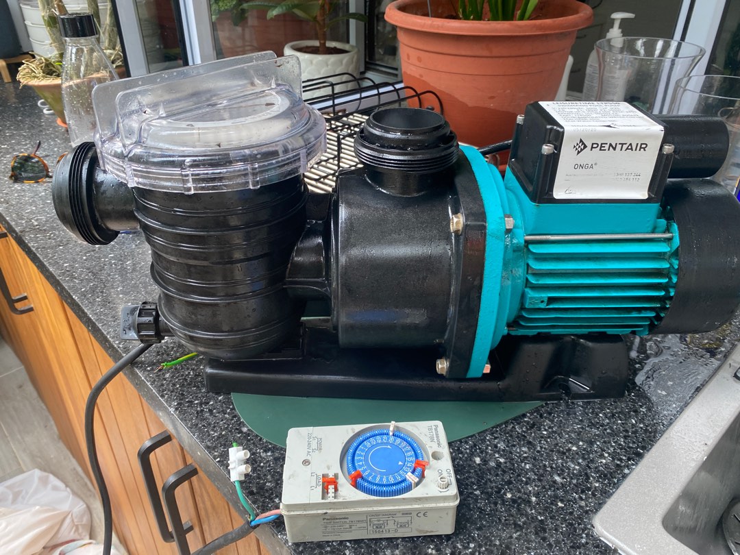 Pool pump and sand filter for sale 