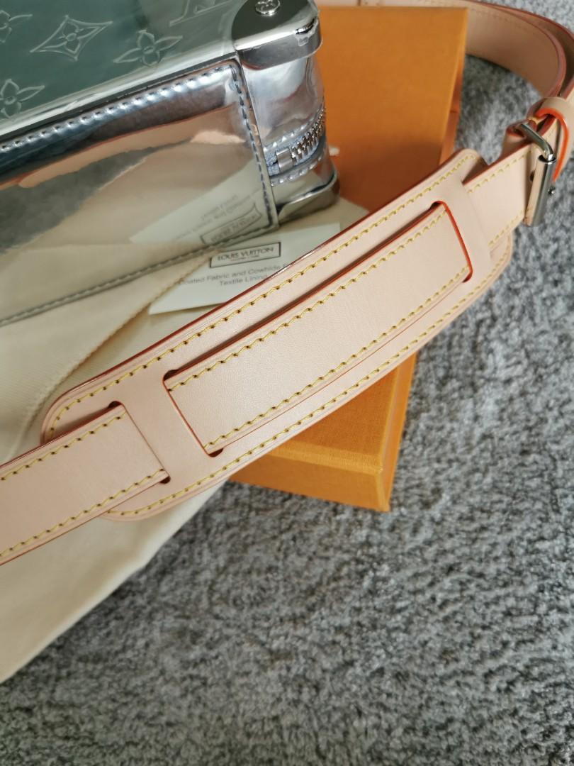 Louis Vuitton Exceptional & Rare Fashion Show Masterpiece 2021 - Virgil  Abloh - New - Suitcase Cotteville 40 Mirror in metallic silver Monogram  leather Silvery ref.449364 - Joli Closet