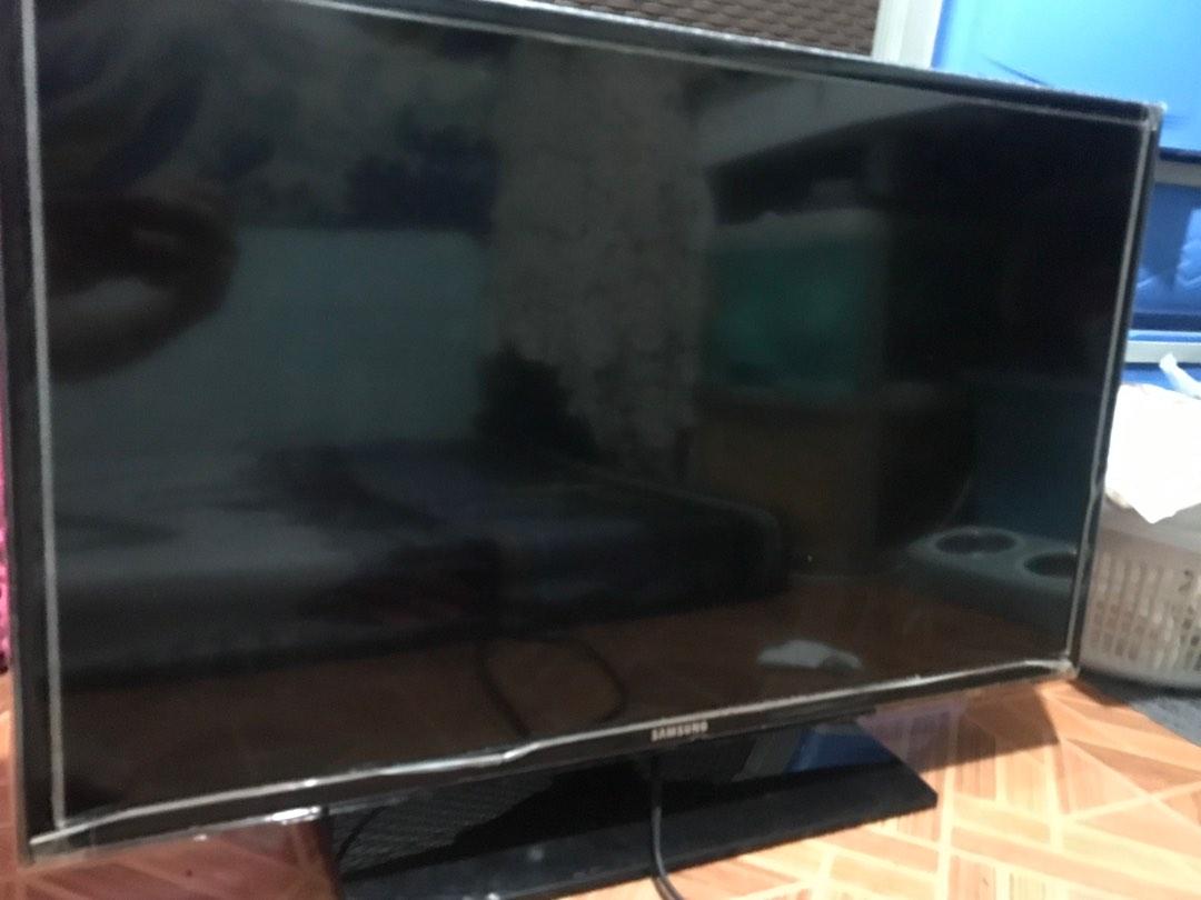 SAMSUNG 32 INCH TV Home Appliances TV Entertainment TV On Carousell samsung-32-inch-tv-home-appliances-tv-entertainment-tv-on-carousell