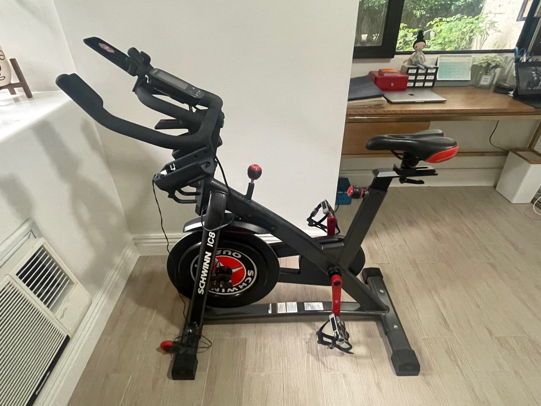 Schwinn IC8 IC4 Exercise Bike (connects To Zwift, Peloton, In Enfield