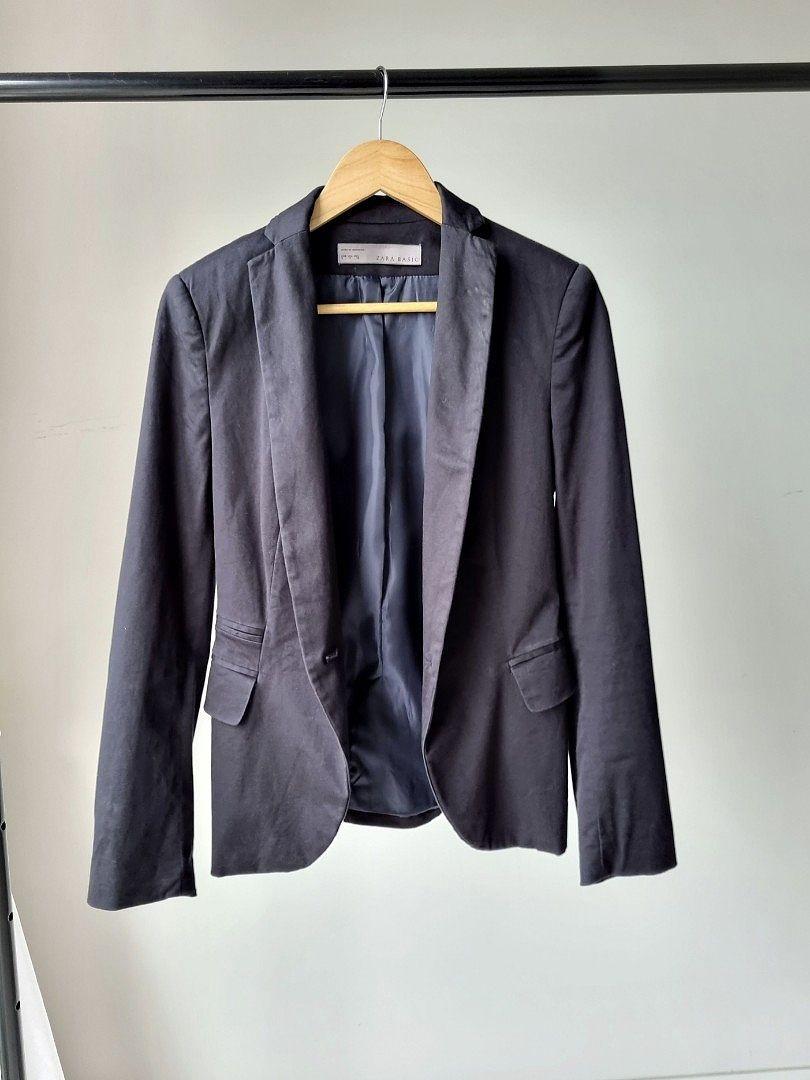 ZARA Basic Blazer Coat (Category: Other Tops) located in Kuala Lumpur. Submitted by Modevu_Fashion (Listing ID 1189438873, Image 1). Description: Brand : Zara gained weight, too tight for me now..