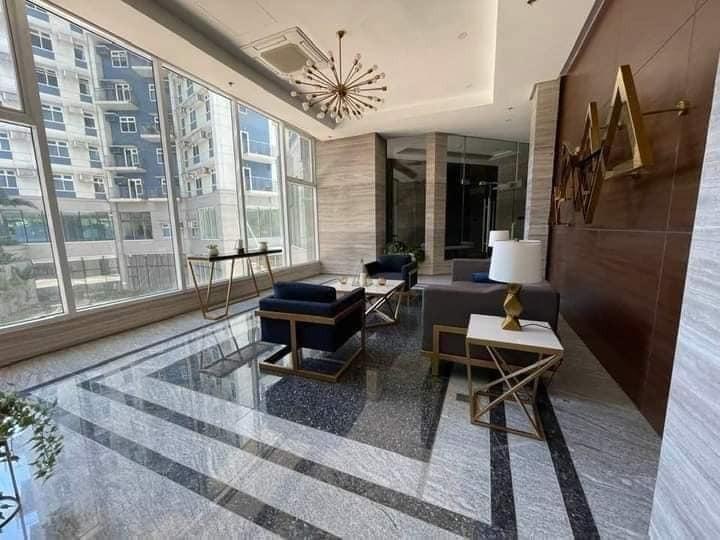 RFO 3 bedroom condo unit at Trion 3 in BGC Taguig Near St. Lukes, SM