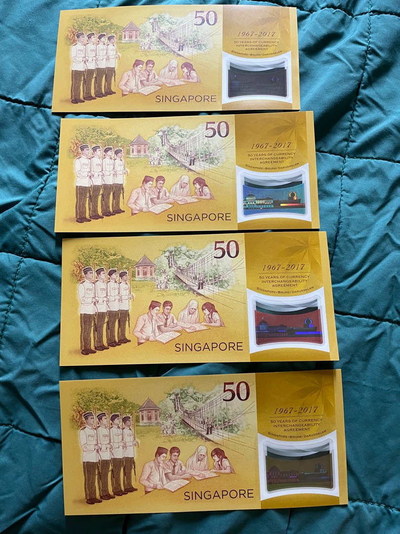50 plastics notes, Hobbies & Toys, Memorabilia & Collectibles, Currency on Carousell