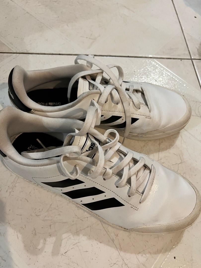 Adidas vintage store white sneakers