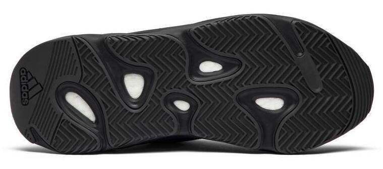 adidas Yeezy Boost 700 V2 Vanta FU6684, 男裝, 鞋, 波鞋- Carousell