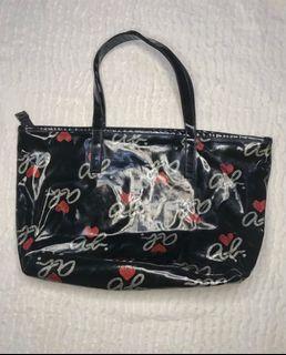 Heart Evangelista Painting Print Tote Bag, Luxury, Bags & Wallets on  Carousell