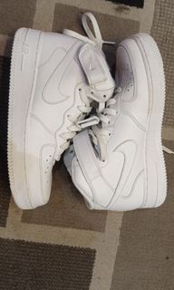 (Category: ) located in . Submitted by Sneaks (Listing ID 1189612517, Image 1). Description: .