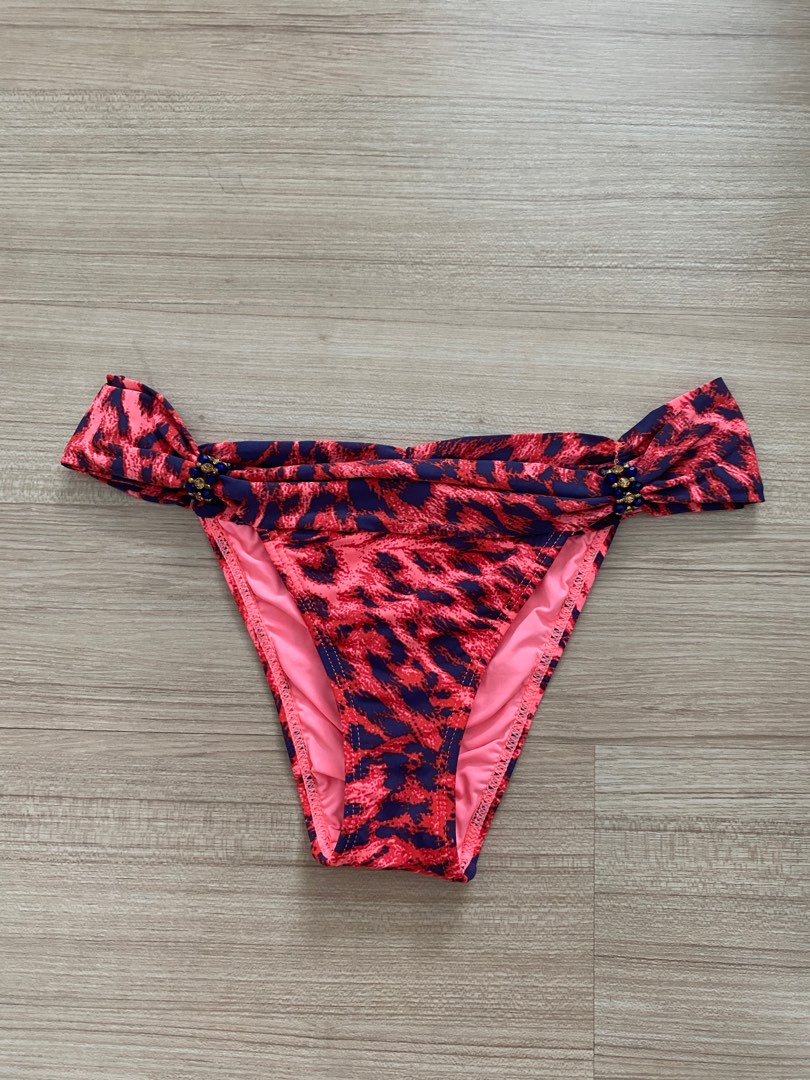 Bikini butt, Women's Fashion, Swimwear, Bikinis & Swimsuits on Carousell