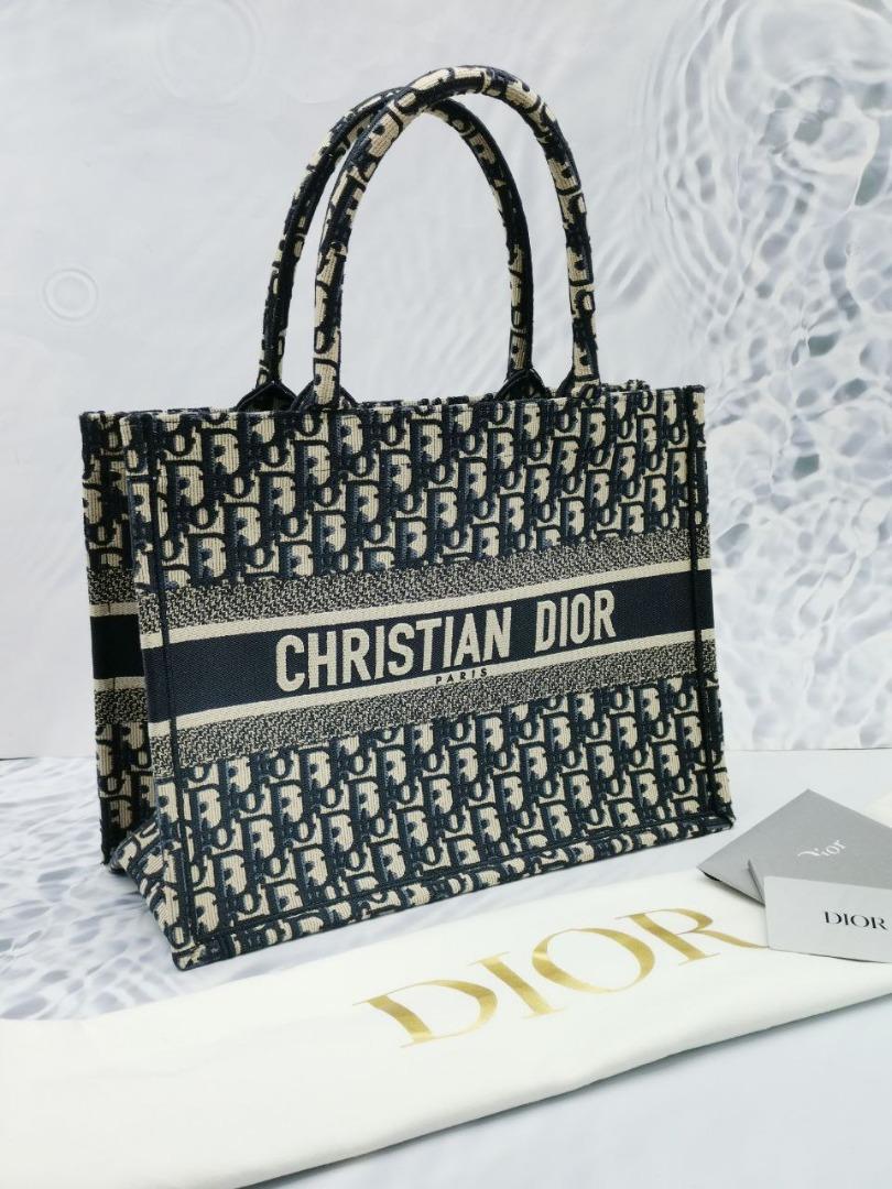 Dior Medium Dioriviera Toile De Jouy Book Tote (SHG-YCdkBR) – LuxeDH