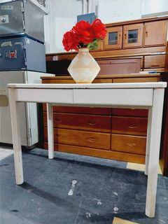 Console Table with 2 drawers
✅L41 H31 W23 inches
✅Solid wood
✅In very good condition
✅Japan furniture
✅On hand, ready to deliver
