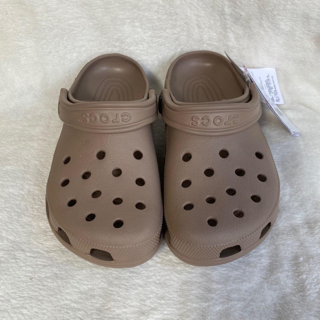 CROCS CLASSIC CLOG BROWN, Women's Fashion, Footwear, Sandals on Carousell