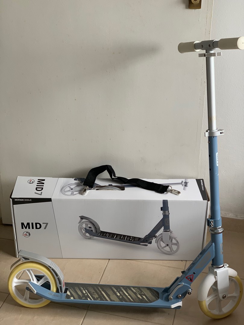 Decathlon Oxelo Mid7, Sports Equipment, Sports & Games, Skates ...