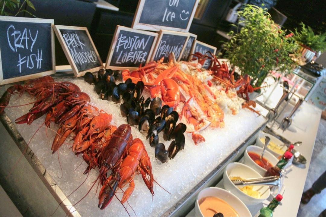 Four seasons hotel kuala lumpur Group dining buffet voucher 50