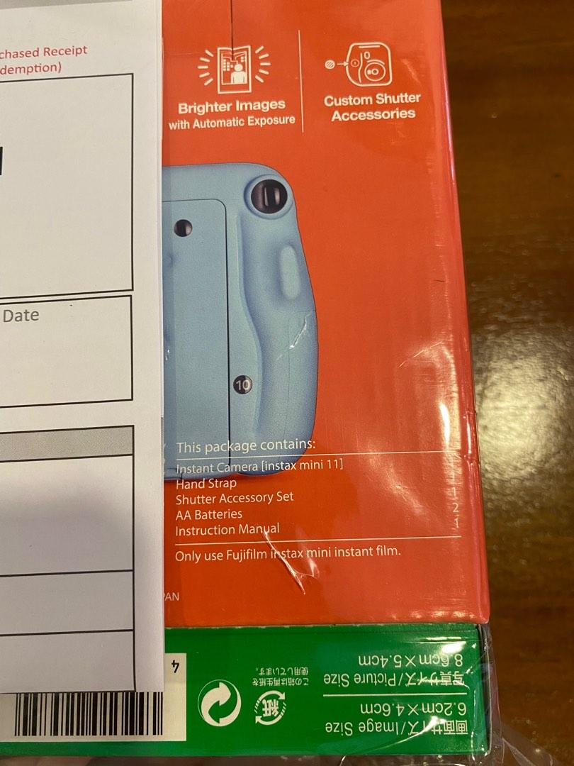 Fujifilm instant camera instead mini 11 comes with 10 instant sheets