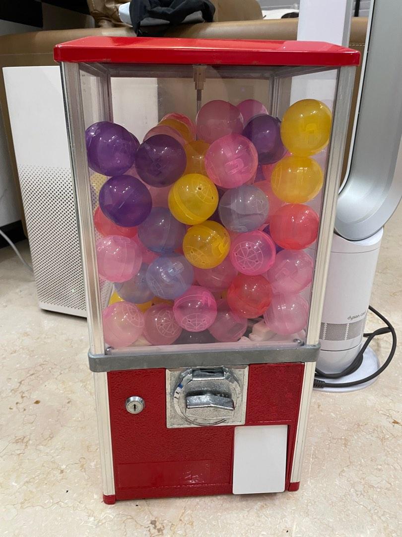 Gachapon / gashapon machine for sale, Hobbies & Toys, Toys & Games on