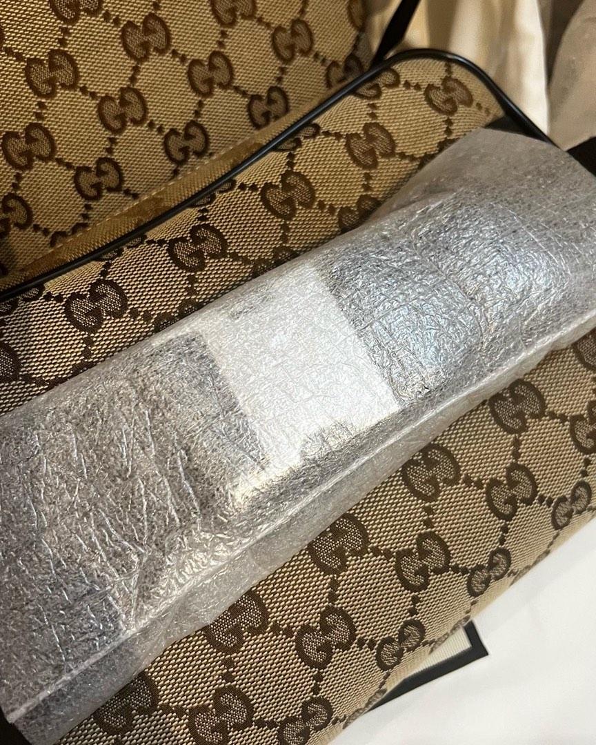 Gucci beltbag bumbag (Category: Luxury Bags & Wallets) located in Cavite. Submitted by rraaa32 (Listing ID 1189594672, Image 3). Description: Bnew complete 40k each.