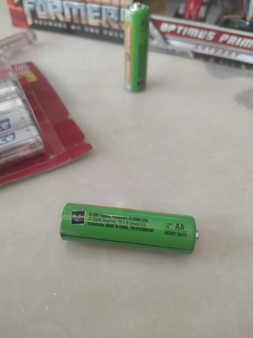 Hasbro Optimus Prime Autobot Transformer/Reload new batteries, Hobbies