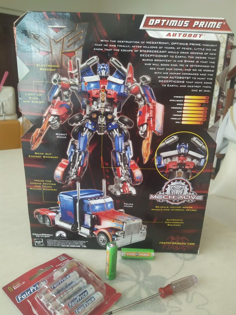 Hasbro Optimus Prime Autobot Transformer/Reload new batteries, Hobbies