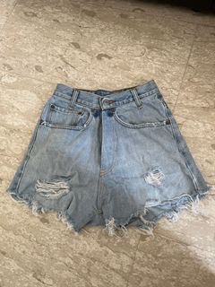 (Category: ) located in . Submitted by cheaplootsss (Listing ID 1189634661, Image 1). Description: .