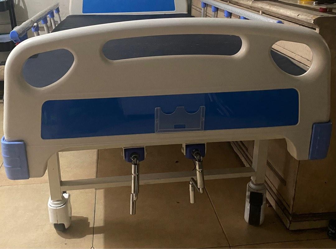 Hospital Bed 2crank, Health & Nutrition, Medical Supplies & Tools on
