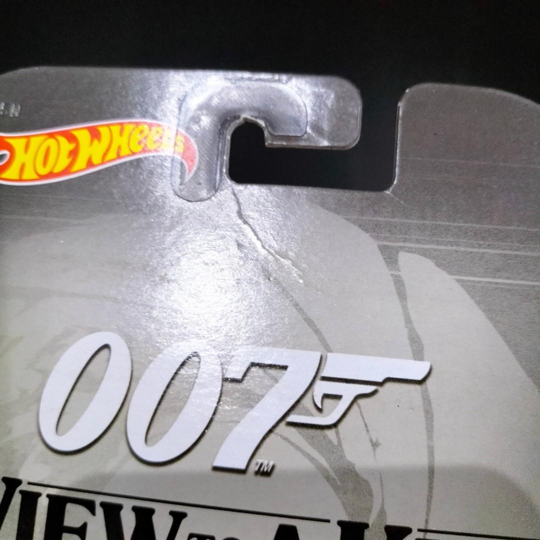 Hot Wheels #39 80s CORVETTE Metalflake Silver / 2015 Hotwheels Retro