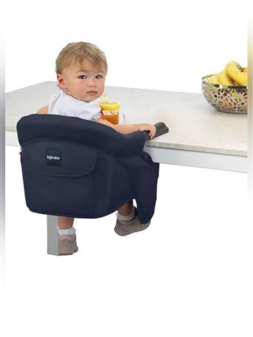 Inglesina Fast, Siège de Table Pliable, Rouge (Red), Facile à Transporter, Lavable, Installation Sécurisée, Jusqu'à 15 kg, 35 x 27 x 42 cm