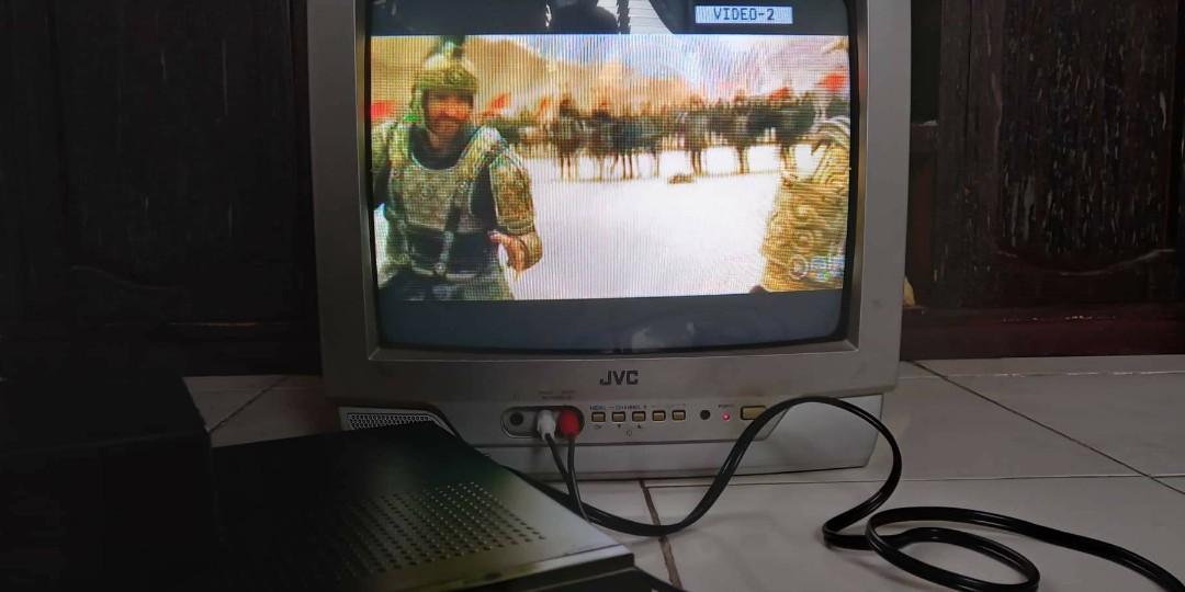 JVC TV, TV CONVERTER, AND JVC DVD PLAYER, TV & Home Appliances, TV